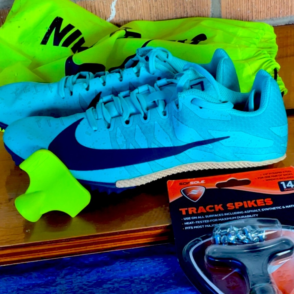 Nike Blue Cleats Track size 8.5 Womens